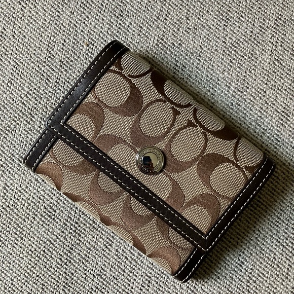 NWT Coach Signature Canvas Wallet - Picture 1 of 3